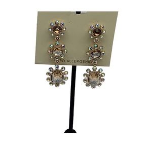 Hypo-Allergenic Graduated Dropped Earrings